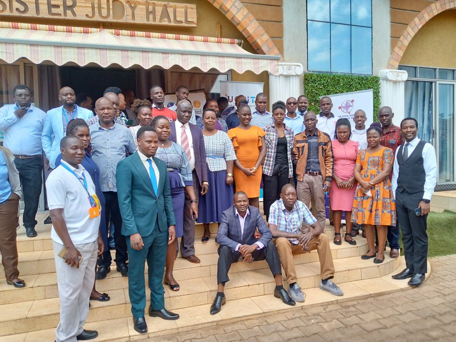 Read more about the article Regional Stakeholder engagement to disseminate UGEITI Report FY 2020/2021 and Beneficial Ownership in Hoima City